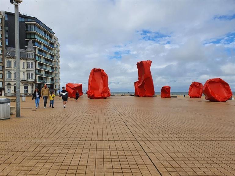 2 Slaapkamer Appartement Op De Zeedijk Van Oostende. Esterno foto